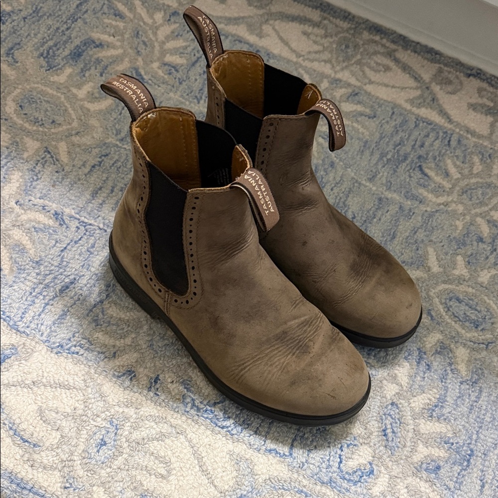 Blundstone Kids Taupe Chelsea Boots